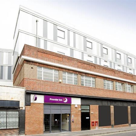 Premier Inn London Brixton Exteriör bild