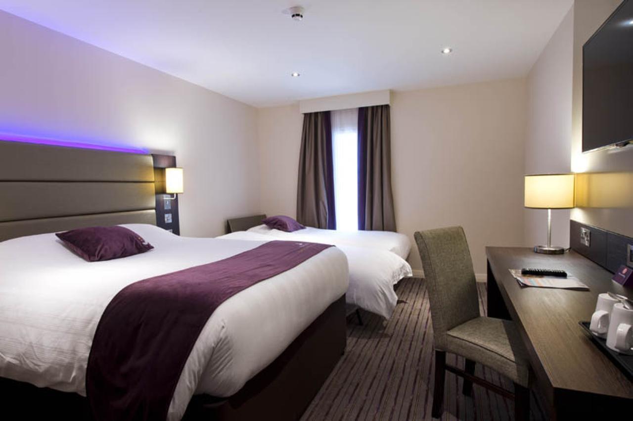 Premier Inn London Brixton Exteriör bild